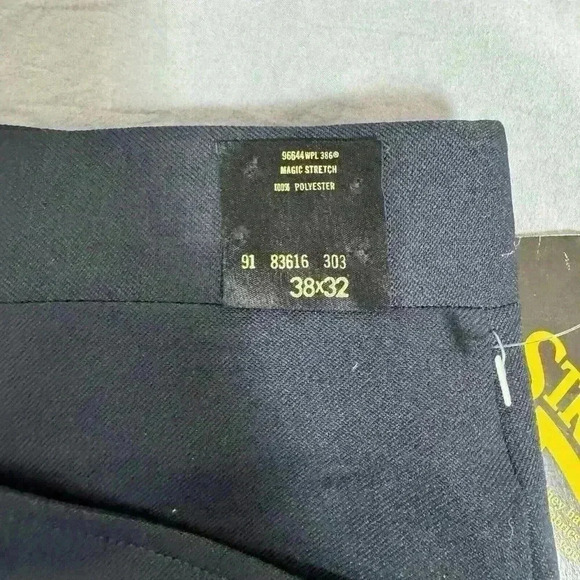 Haggar MAGIC STRETCH Dress Pant Men's Size 38x32 Navy Blue Career Casual NWT - Picture 2 of 9